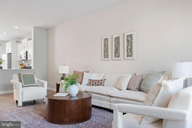 7764 VENICE LN, Severn, MD 21144