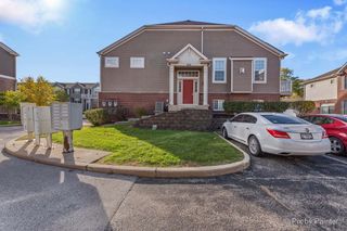 920 Charlton Lane 920, Naperville, IL 60563