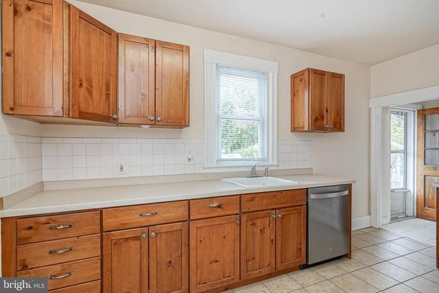 107 COLONIAL AVE, Haddonfield, NJ 08033