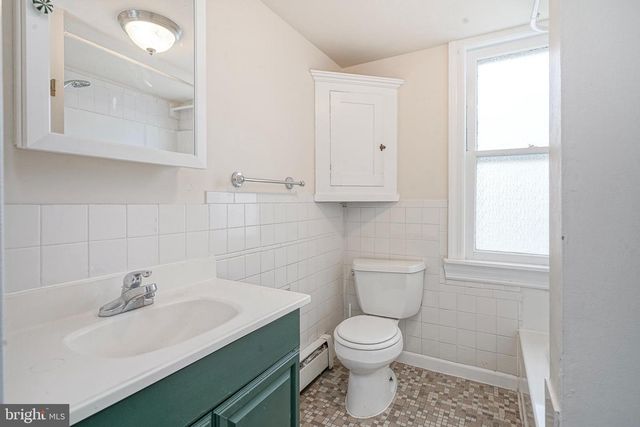 107 COLONIAL AVE, Haddonfield, NJ 08033