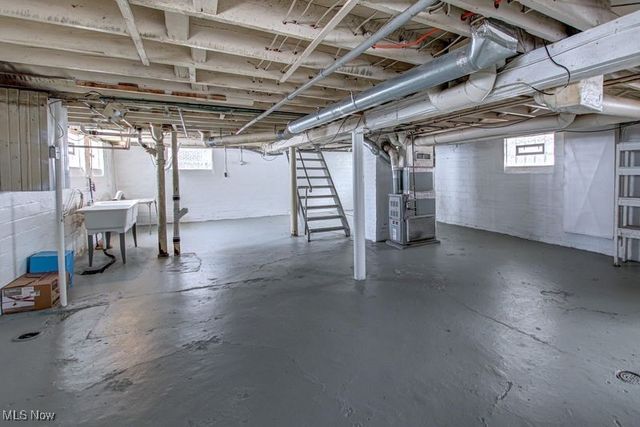 3605 Warren Road, Cleveland, OH 44111