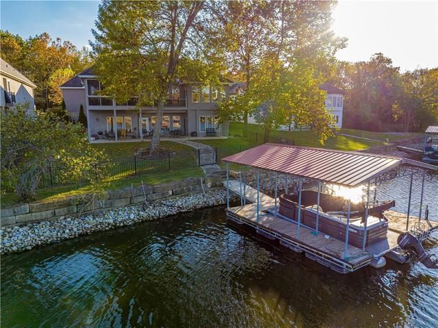 104 Arapaho Trail, Lake Winnebago, MO 64034