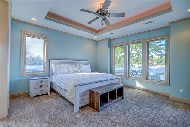 104 Arapaho Trail, Lake Winnebago, MO 64034