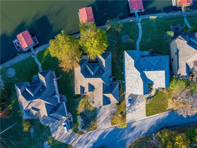 104 Arapaho Trail, Lake Winnebago, MO 64034