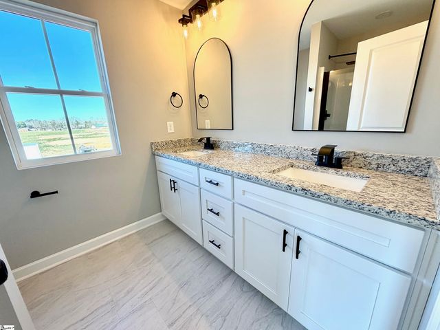 2783 Friendship Church Road, Gray Court, SC 29645