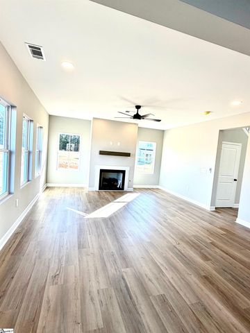 2783 Friendship Church Road, Gray Court, SC 29645