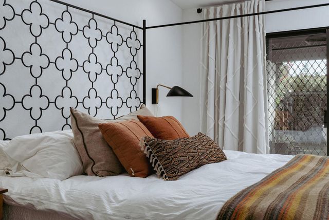 1331 E Del Paso Way, Palm Springs, CA 92262