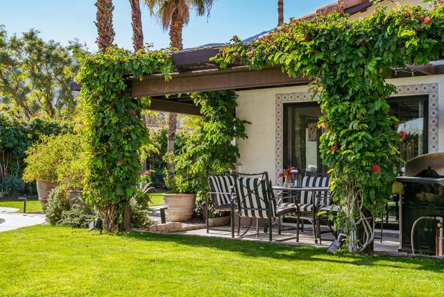 1331 E Del Paso Way, Palm Springs, CA 92262