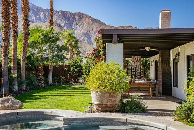 1331 E Del Paso Way, Palm Springs, CA 92262