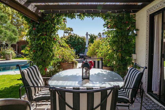 1331 E Del Paso Way, Palm Springs, CA 92262