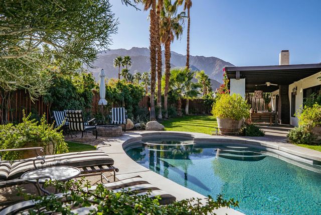 1331 E Del Paso Way, Palm Springs, CA 92262