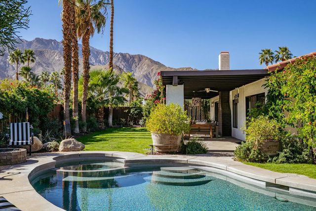 1331 E Del Paso Way, Palm Springs, CA 92262
