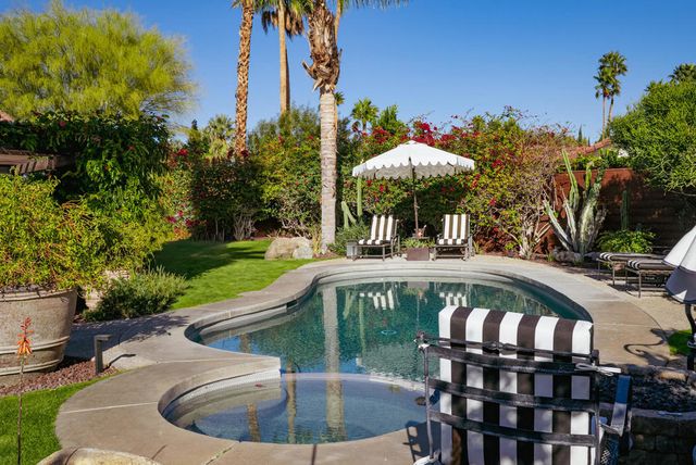 1331 E Del Paso Way, Palm Springs, CA 92262