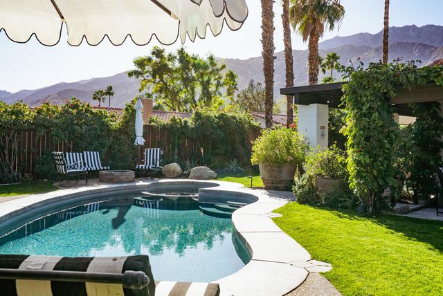 1331 E Del Paso Way, Palm Springs, CA 92262