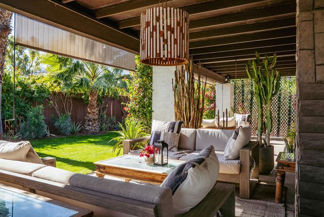 1331 E Del Paso Way, Palm Springs, CA 92262