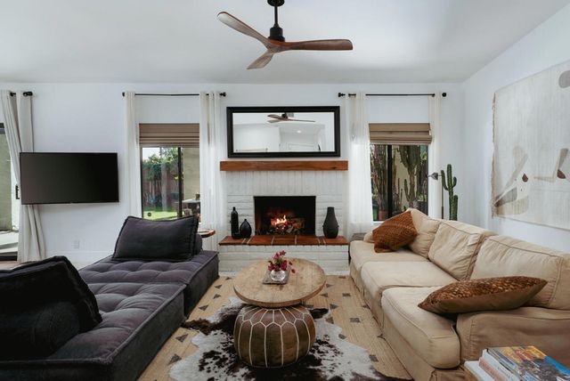 1331 E Del Paso Way, Palm Springs, CA 92262