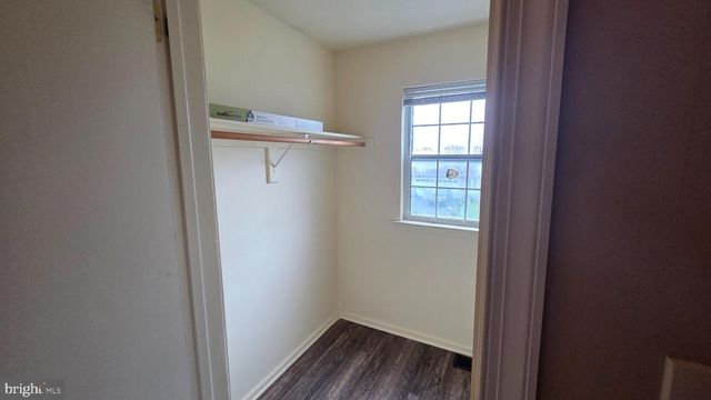 10 WESLEY LN, Burlington, NJ 08016