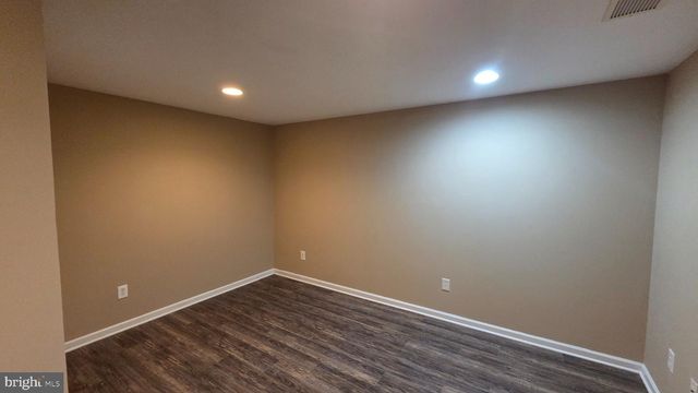 10 WESLEY LN, Burlington, NJ 08016