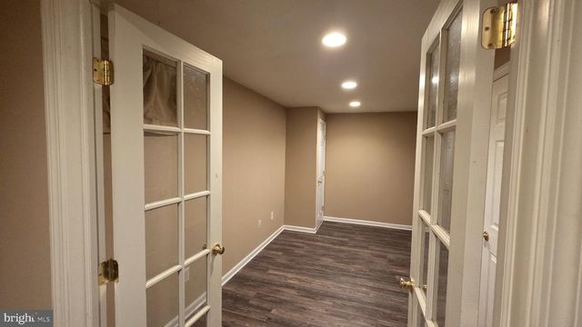 10 WESLEY LN, Burlington, NJ 08016