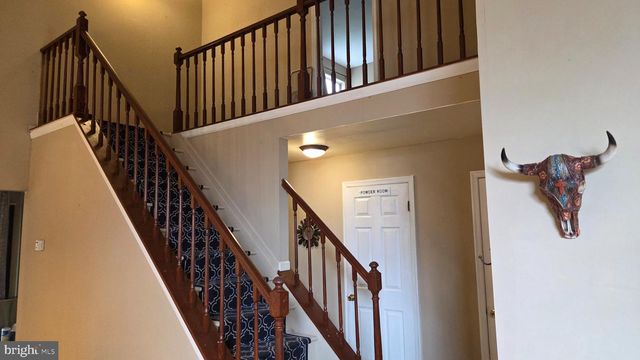 10 WESLEY LN, Burlington, NJ 08016