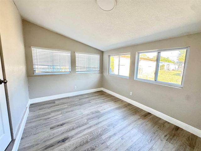 1020 NW 26th Avenue, Fort Lauderdale, FL 33311