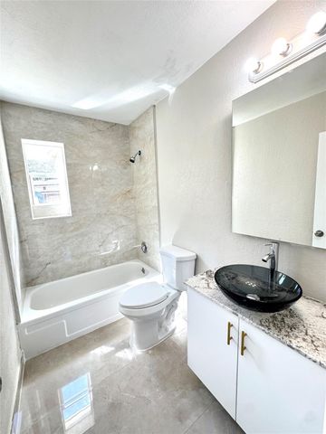 1020 NW 26th Avenue, Fort Lauderdale, FL 33311