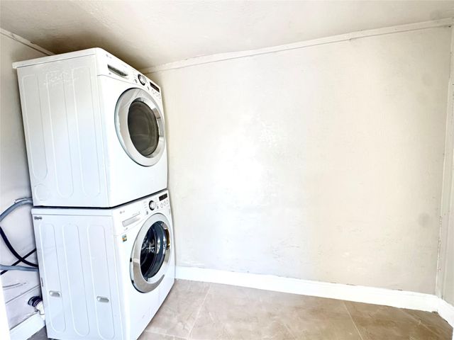 1020 NW 26th Avenue, Fort Lauderdale, FL 33311