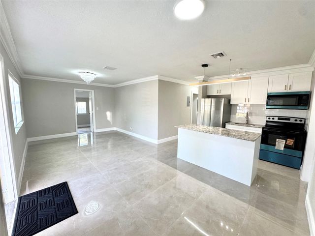 1020 NW 26th Avenue, Fort Lauderdale, FL 33311