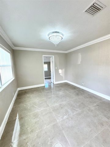 1020 NW 26th Avenue, Fort Lauderdale, FL 33311