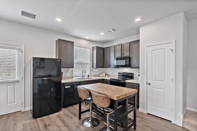 1403 Promise Court, Bryan, TX 77803