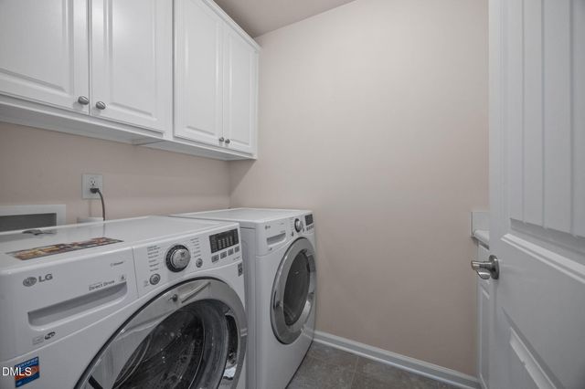 2048 Crampton Grove Way, Cary, NC 27519