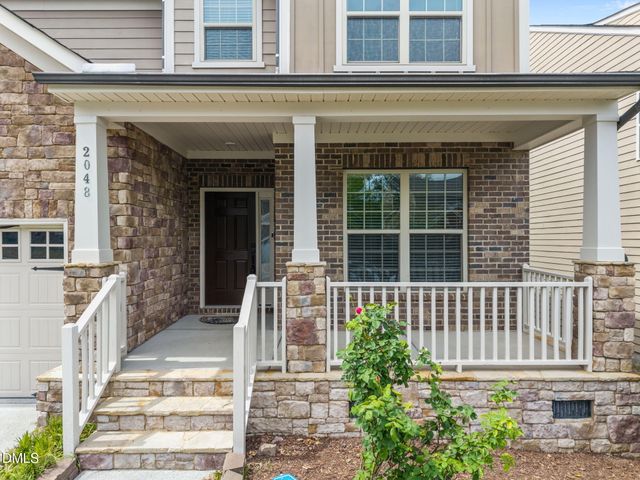 2048 Crampton Grove Way, Cary, NC 27519