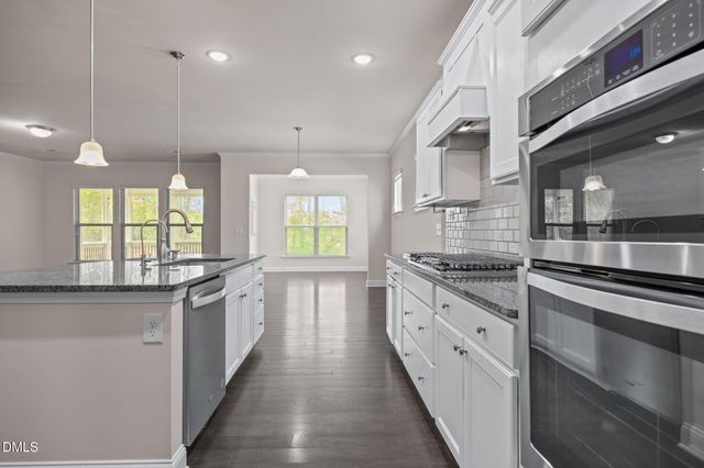 2048 Crampton Grove Way, Cary, NC 27519