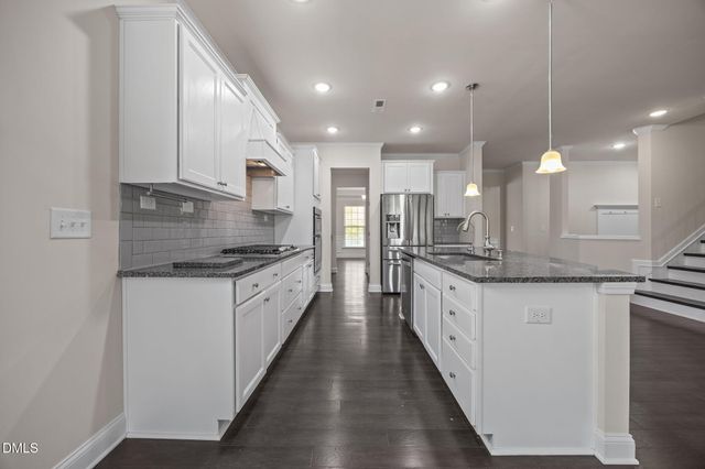 2048 Crampton Grove Way, Cary, NC 27519