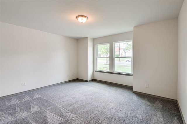 1438 E Waco Avenue, Dallas, TX 75216