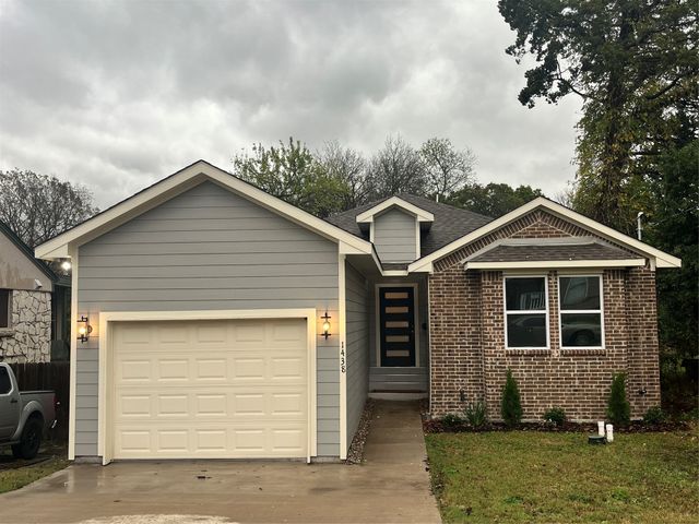 1438 E Waco Avenue, Dallas, TX 75216