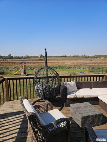 119 14TH Avenue, De Witt, IA 52742