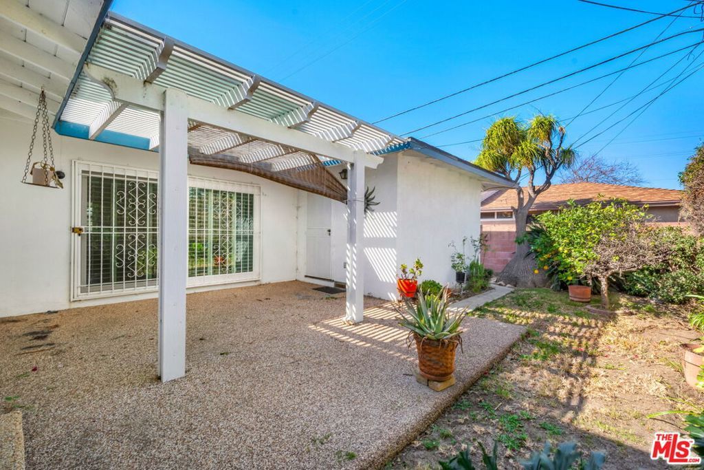 Image 21 of property listing at 13504 S Wilkie Avenue, Gardena, CA 90249