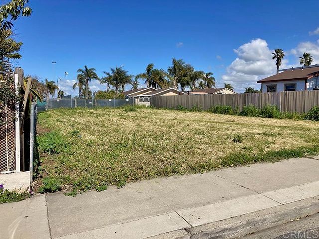 1432 Buena Street, Oceanside, CA 92058
