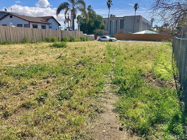 1432 Buena Street, Oceanside, CA 92058