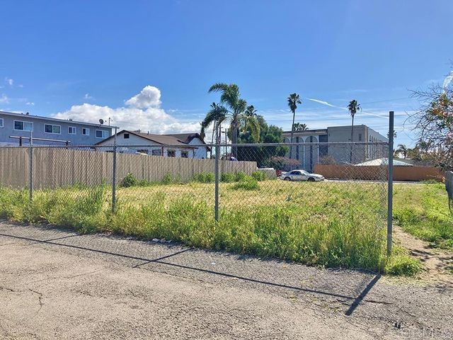 1432 Buena Street, Oceanside, CA 92058