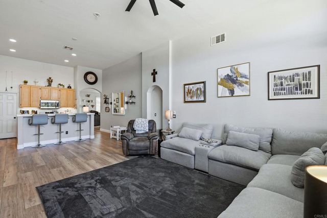 28263 Evening Star Dr, Menifee, CA 92585