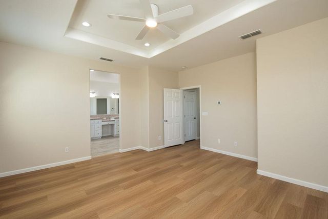 553 Stetson Dr, Oakdale, CA 95361