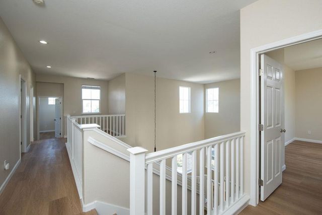 553 Stetson Dr, Oakdale, CA 95361