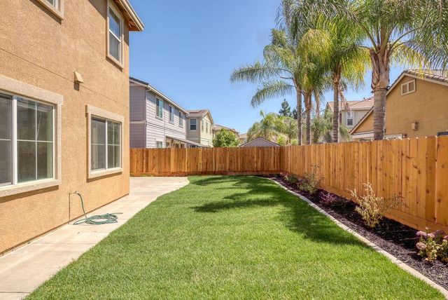 553 Stetson Dr, Oakdale, CA 95361