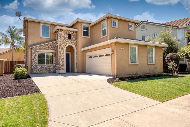 553 Stetson Dr, Oakdale, CA 95361