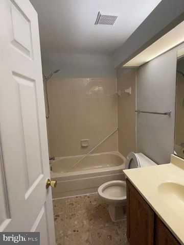 5003 9TH ST S, Arlington, VA 22204