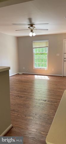 5003 9TH ST S, Arlington, VA 22204