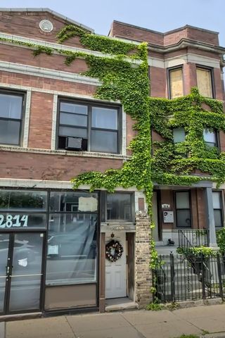 2814 N Kedzie Avenue, Chicago, IL 60618