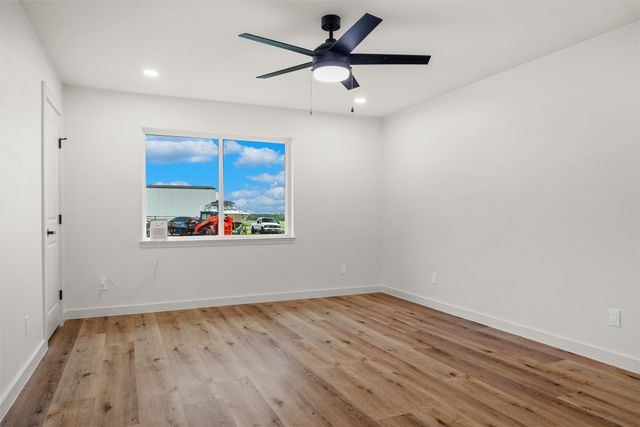 5463 Kelly Drive, Roanoke, TX 76262